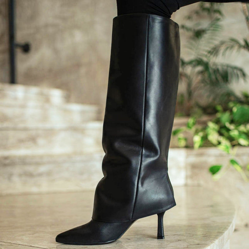 Bota de cuero negra Asia
